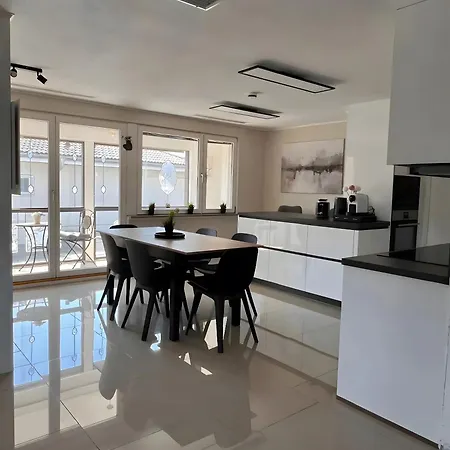 公寓 Pure Vista Hank Schwarzwaldblick *