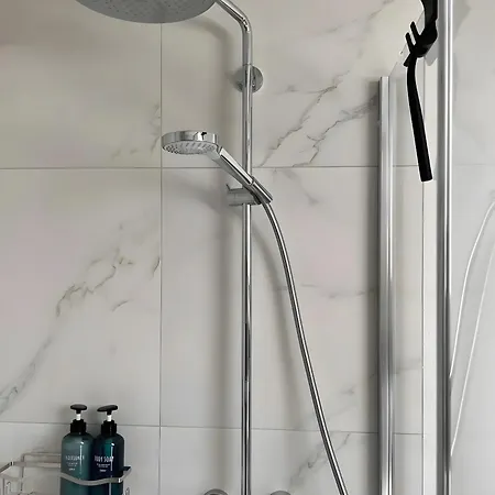 Pure Vista Hank Schwarzwaldblick * 劳芬博格