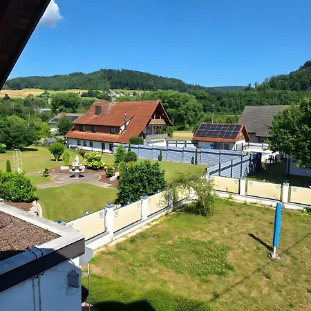 Pure Vista Hank Schwarzwaldblick 公寓 劳芬博格